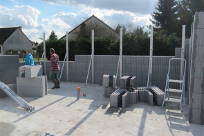 Montage des blocs coffrants isolants